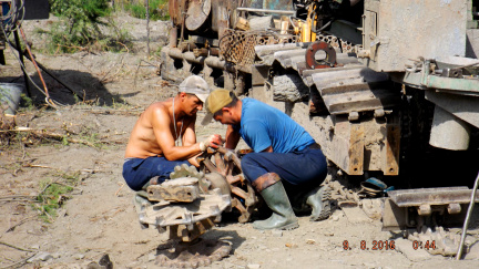 Ремонт ходовой в поле.  Якутия